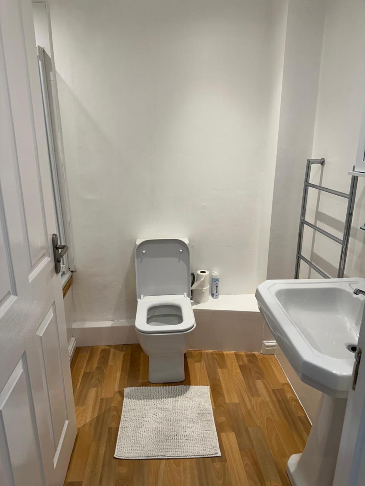 Lovely Two Bedroom Flat Thamesmead  Exterior foto